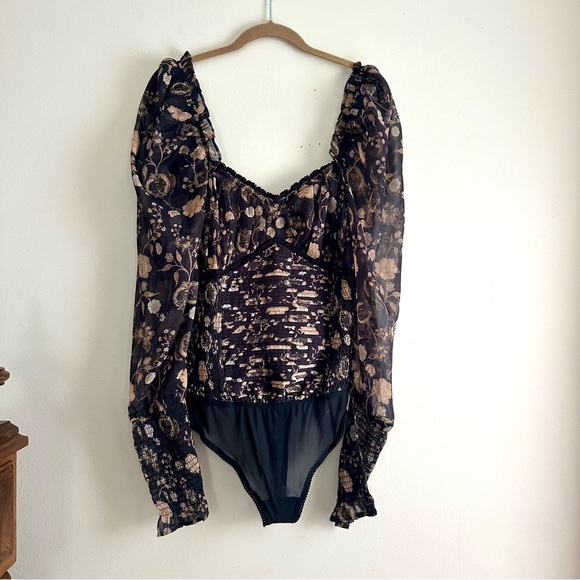 Free People • Brunch Date Bodysuit‎ in Black - Picture 3 of 10